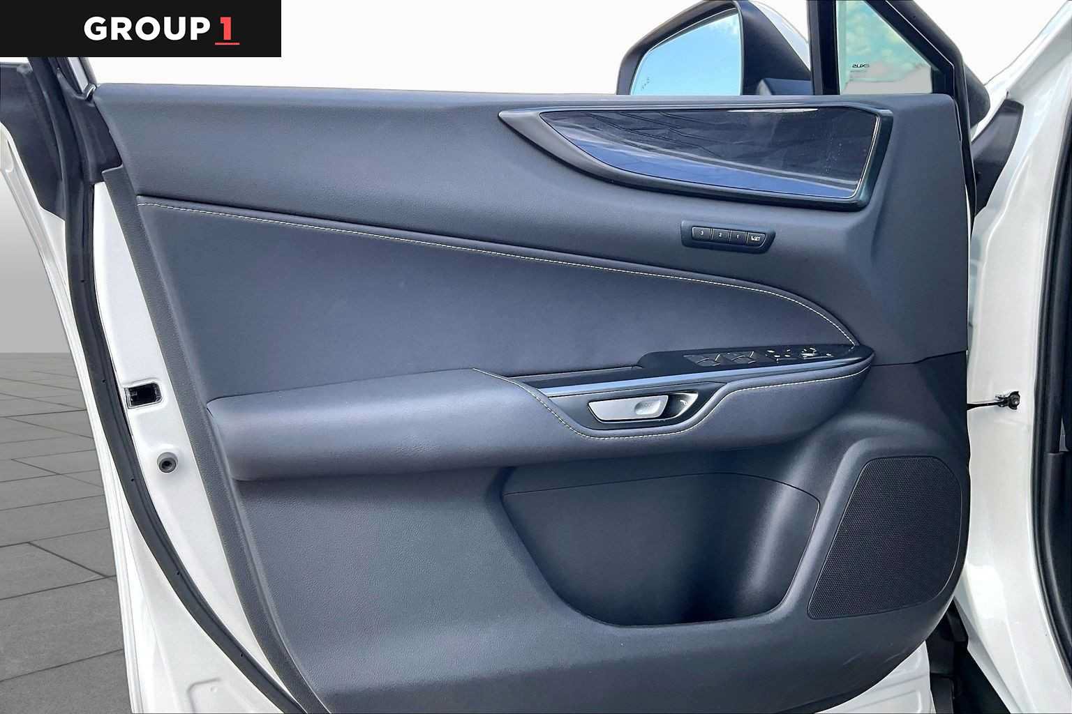 Used 2025 Lexus NX 250 FWD w/ Accessory Package (2T) image 19