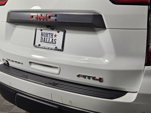Used 2021 GMC Yukon XL AT4 w/ AT4 Premium Plus Package image 6