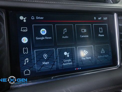 Used 2023 GMC Yukon Denali w/ Advanced Technology Package AWD/4WD image 18
