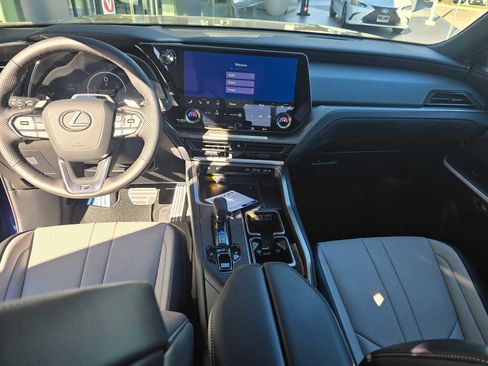 New 2026 Lexus TX 500h AWD image 23