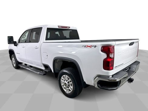 Used 2025 Chevrolet Silverado 2500 LT w/ Convenience Package AWD/4WD image 6