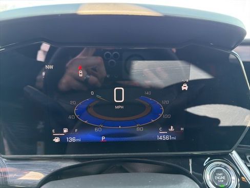 Used 2024 Chevrolet Trax RS w/ Sunroof Package image 14