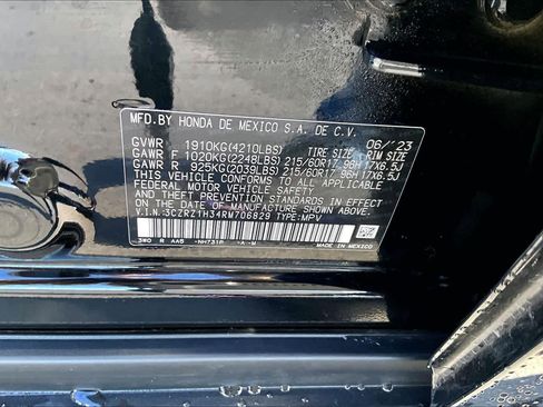 Certified 2024 Honda HR-V LX image 36