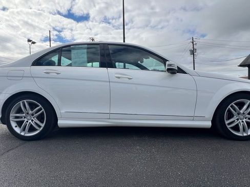 Used 2014 Mercedes-Benz C 250 Sedan image 9
