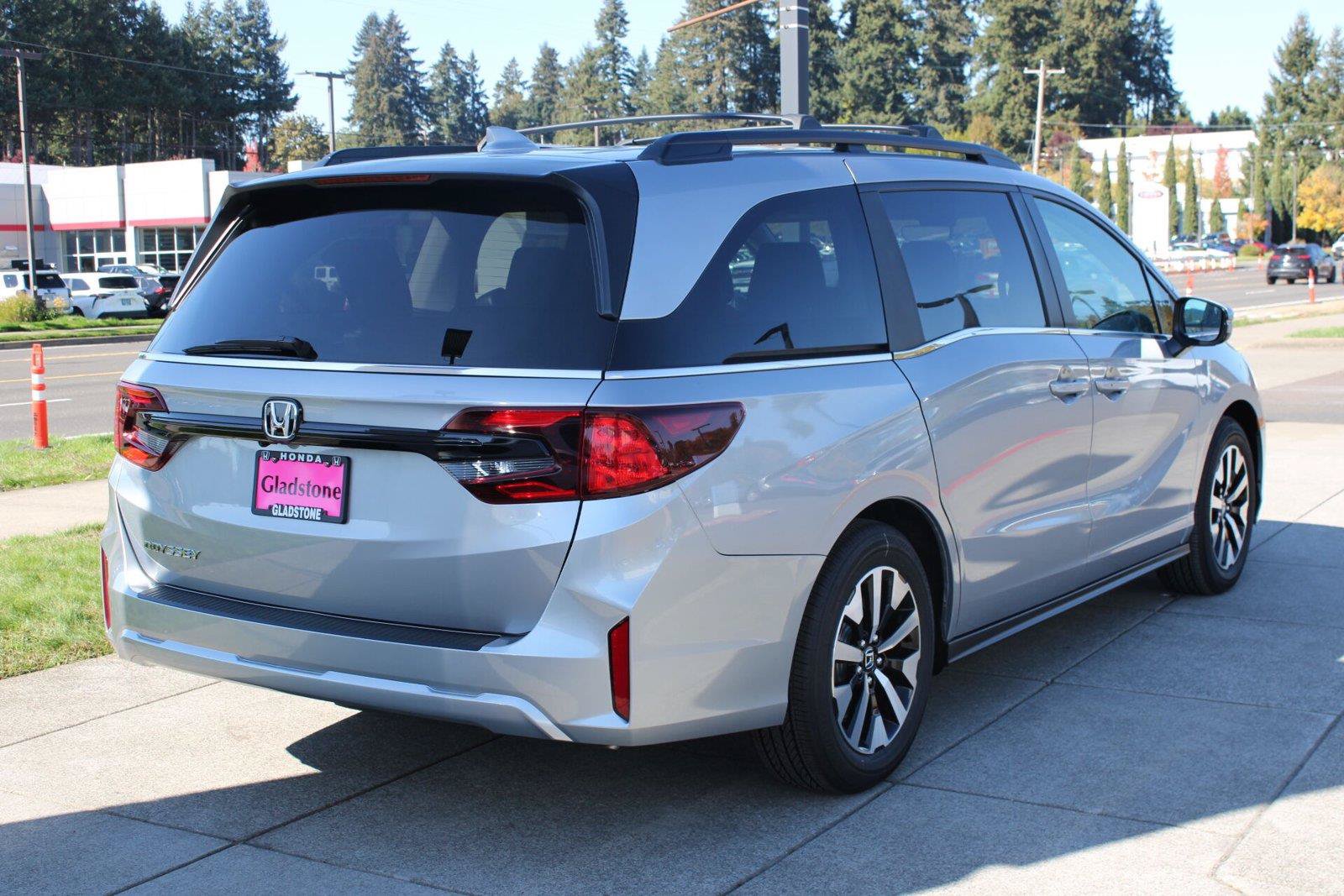 New 2026 Honda Odyssey EX-L image 5