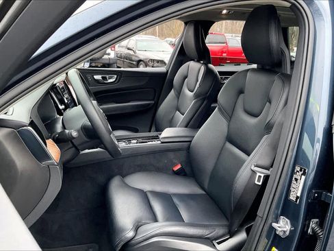 Used 2018 Volvo XC60 T6 Inscription w/ Convenience Package image 8