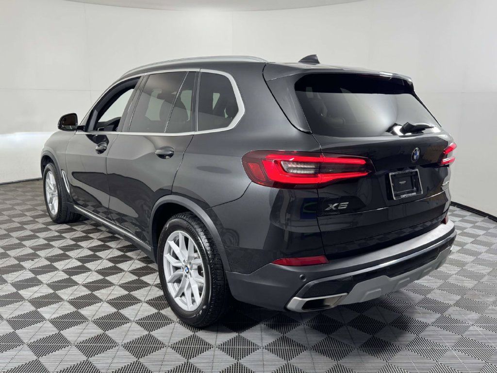 Used 2023 BMW X5 xDrive40i AWD/4WD image 8