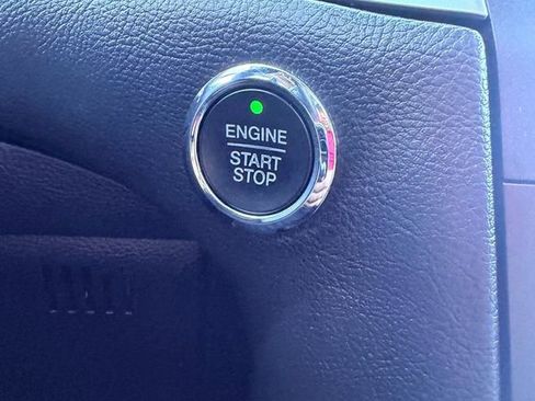 Used 2017 Ford Edge SEL w/ Equipment Group 201A image 31