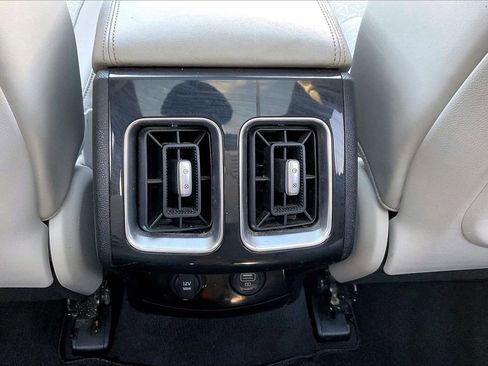 Used 2021 Kia Sorento SX image 18