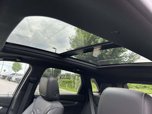 Used 2020 Cadillac XT5 Sportv w/ LPO, Floor Liner Package AWD/4WD image 19