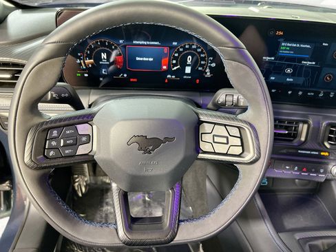 Used 2025 Ford Mustang Dark Horse image 11
