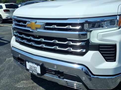 Used 2025 Chevrolet Silverado 1500 LTZ w/ Z71 Off-Road Package AWD/4WD image 33