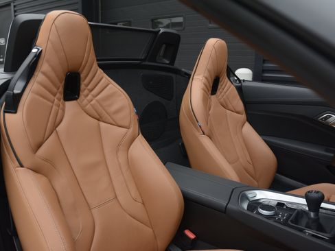 Used 2026 BMW Z4 M40i RWD image 27