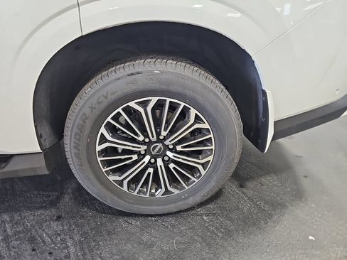 New 2026 Nissan Armada SL AWD/4WD image 34