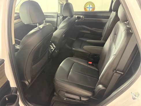 Certified 2023 Kia Sorento X-Line EX AWD/4WD image 13