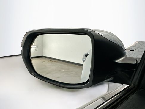 Used 2018 Honda CR-V EX-L image 16