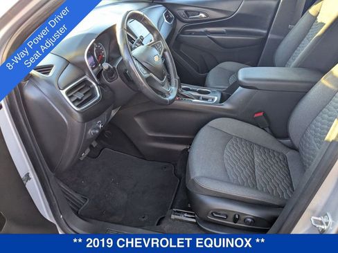 Used 2019 Chevrolet Equinox LT image 16