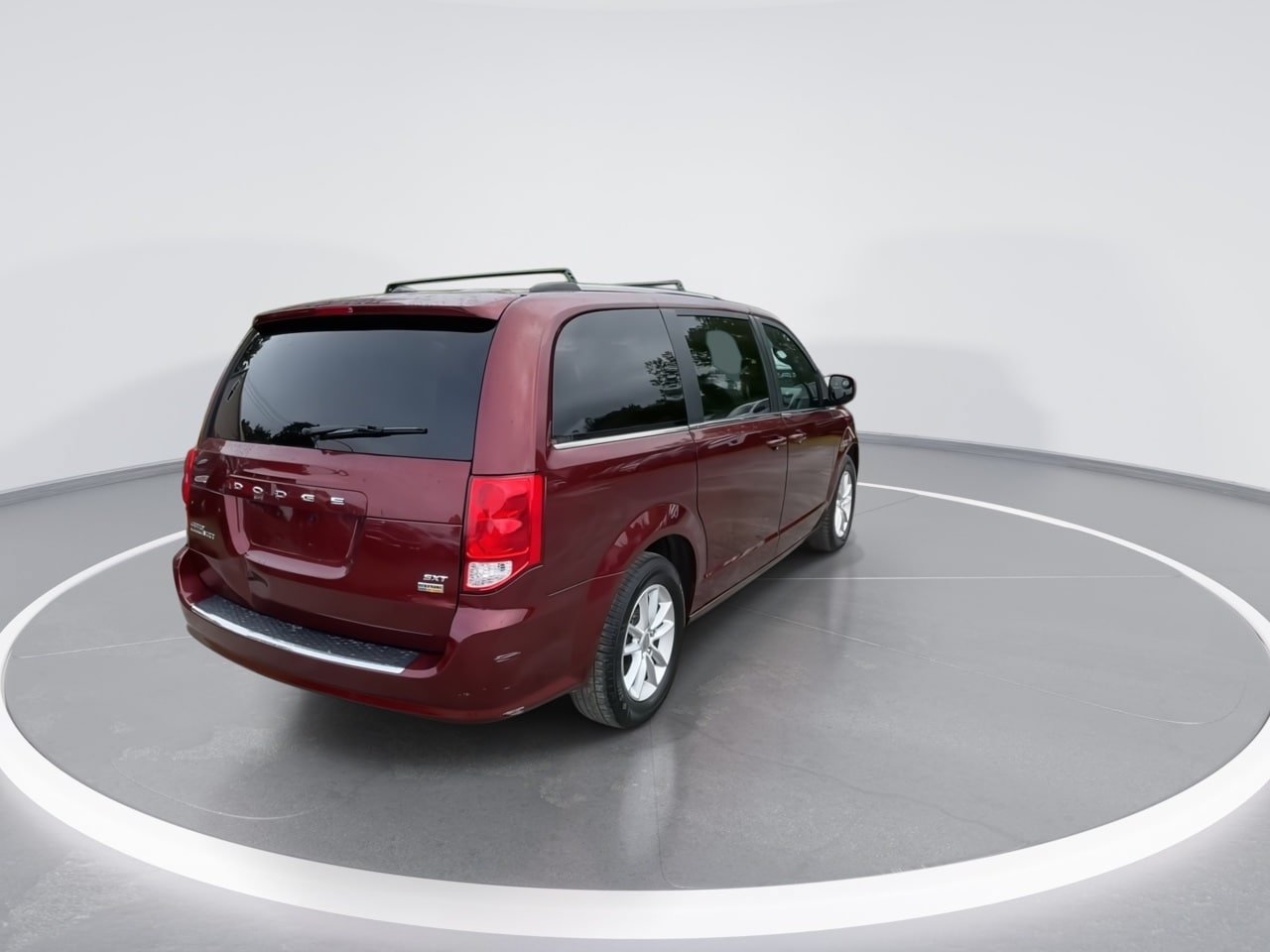 Used 2019 Dodge Grand Caravan SXT FWD image 18