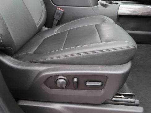 Used 2021 Chevrolet Silverado 2500 LTZ w/ LTZ Plus Package AWD/4WD image 43