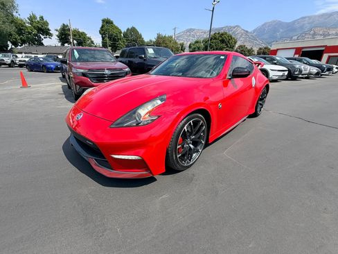 Used 2017 Nissan 370Z NISMO RWD image 7