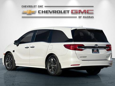 Used 2023 Honda Odyssey Elite image 5