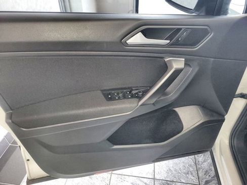 Used 2021 Volkswagen Tiguan S image 13