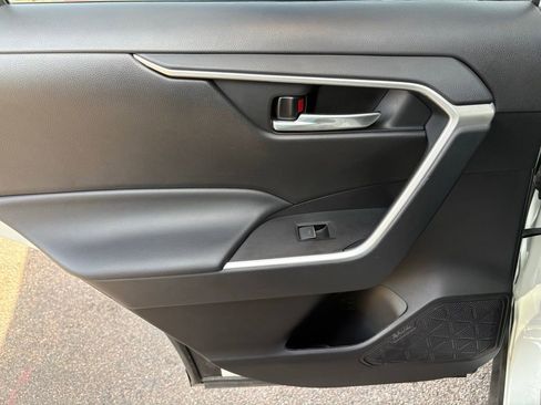 Used 2023 Toyota RAV4 XLE image 28