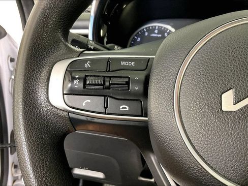 Used 2022 Kia K5 LXS FWD image 23