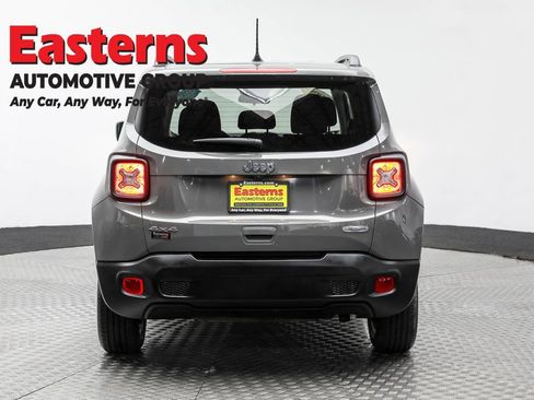 Used 2021 Jeep Renegade Latitude image 6