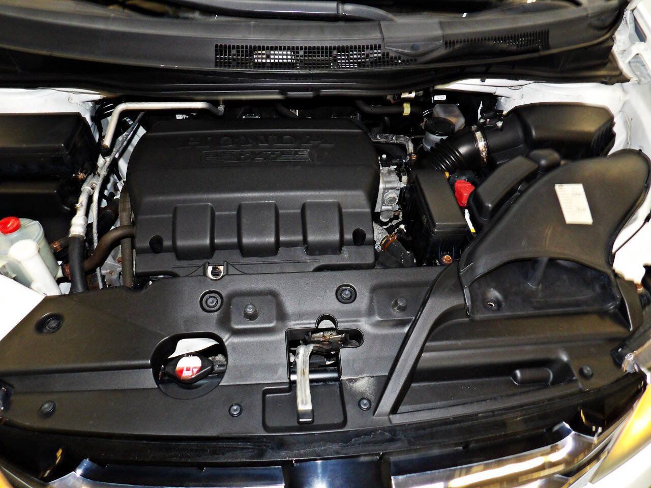 Used 2015 Honda Odyssey Touring image 23