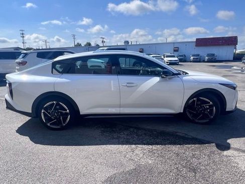 Used 2025 Kia K4 GT-Line w/ GT-Line Premium Package FWD image 9