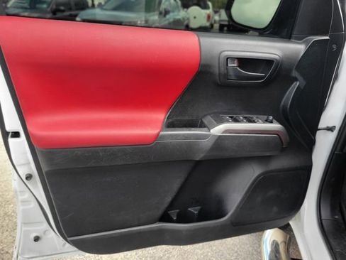 Used 2021 Toyota Tacoma SR5 image 14