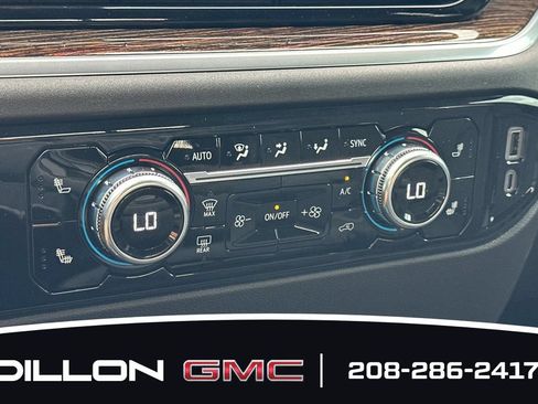 New 2026 GMC Sierra 1500 SLE w/ Preferred Package AWD/4WD image 17