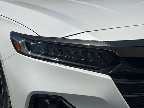 Used 2022 Honda Accord Sport image 32