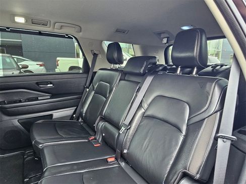 Used 2022 Nissan Pathfinder SL image 13