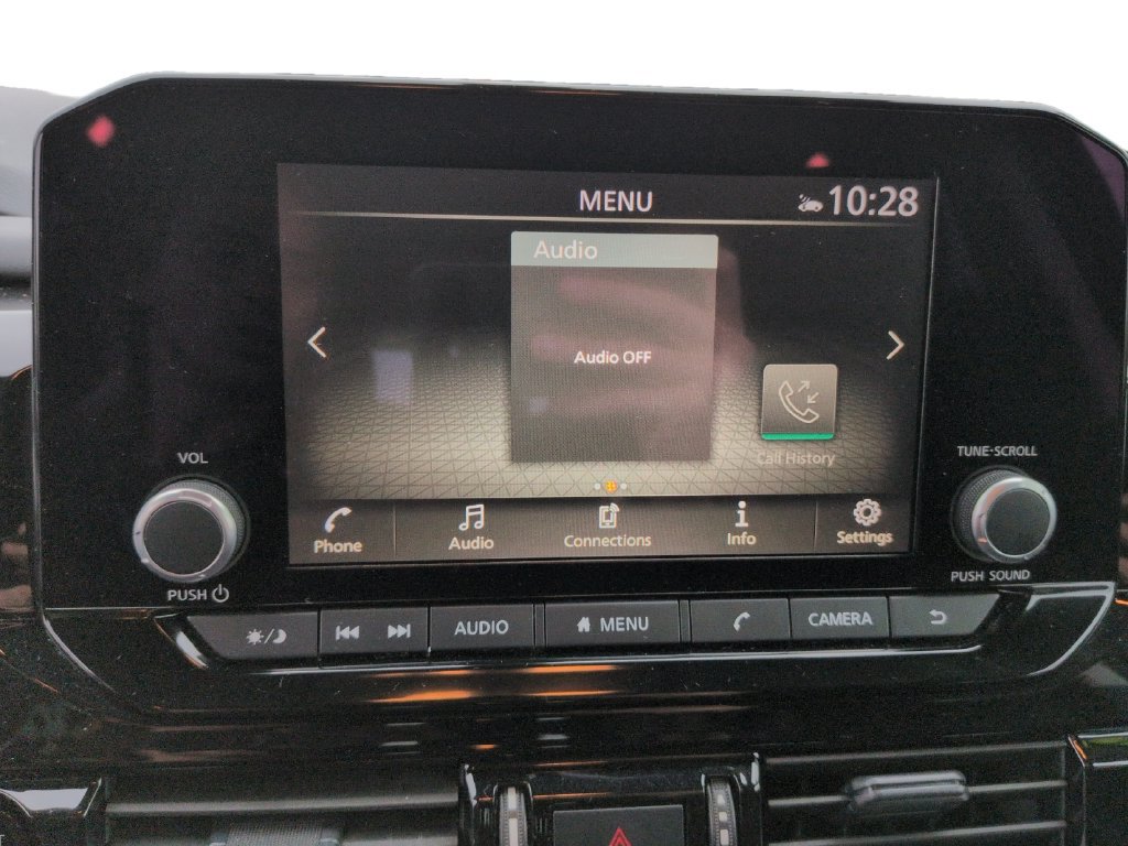 Used 2025 Nissan Pathfinder SV AWD/4WD image 13