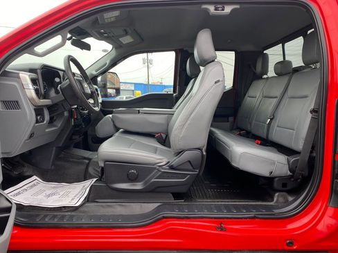 Used 2023 Ford F250 XL w/ Snow Plow Prep Package image 17