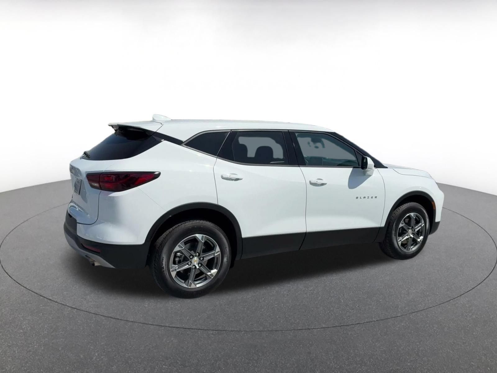 Used 2026 Chevrolet Blazer LT FWD image 14