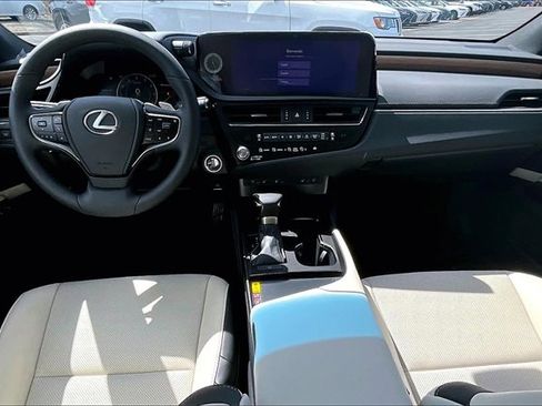 New 2025 Lexus ES 350 w/ Premium Package image 5