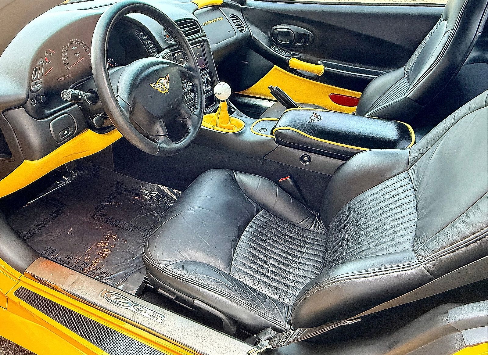 Used 2004 Chevrolet Corvette Z06 w/ Memory Package RWD image 16