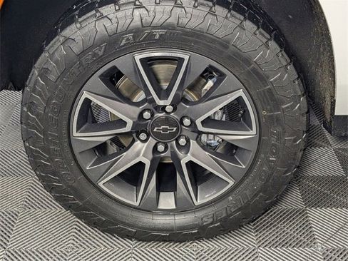 Certified 2022 Chevrolet Tahoe Z71 w/ Z71 Off-Road Package image 8