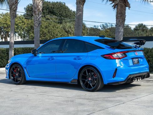 Used 2025 Honda Civic Type R image 4