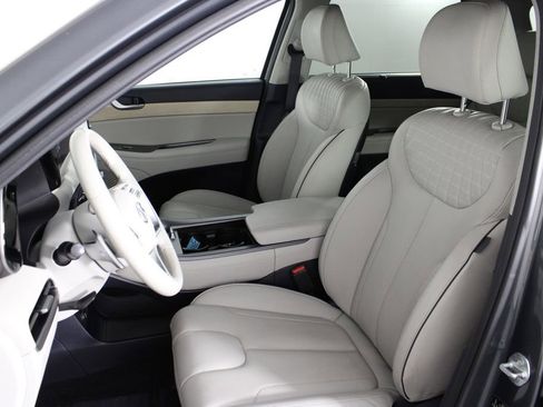 Certified 2024 Hyundai Palisade Limited image 16