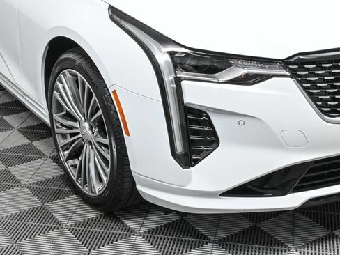 New 2025 Cadillac CT4 Premium Luxury image 31