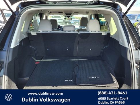 Used 2023 Nissan Rogue SV image 23