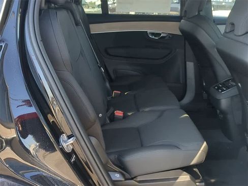 New 2026 Volvo XC90 B6 Plus w/ Protection Package Premier image 19