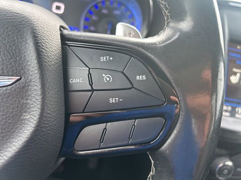 Used 2019 Chrysler 300 S image 19