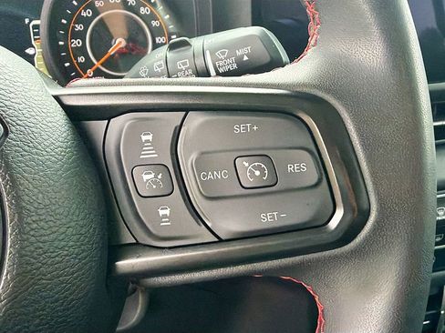 Used 2024 Jeep Wrangler Unlimited Rubicon AWD/4WD image 32