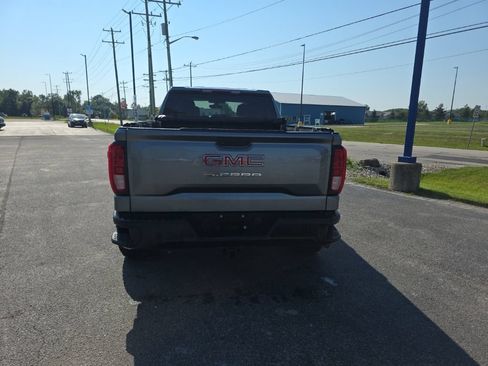 Used 2019 GMC Sierra 1500 4x4 Crew Cab w/ Convenience Package image 4