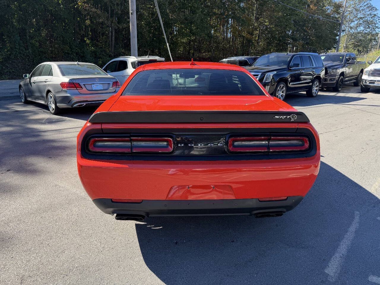 Used 2016 Dodge Challenger SRT Hellcat RWD image 7